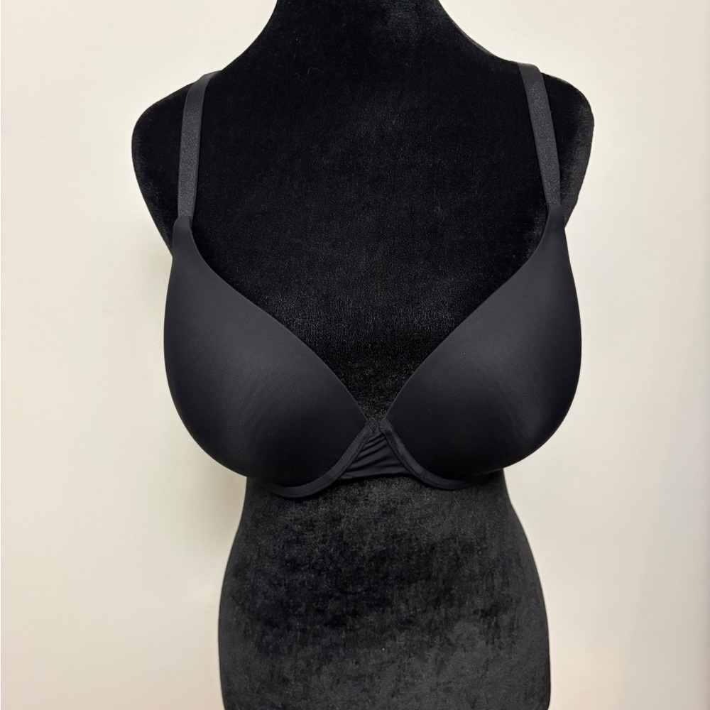 Victoria's Secret Black Smooth T-Shirt Bra